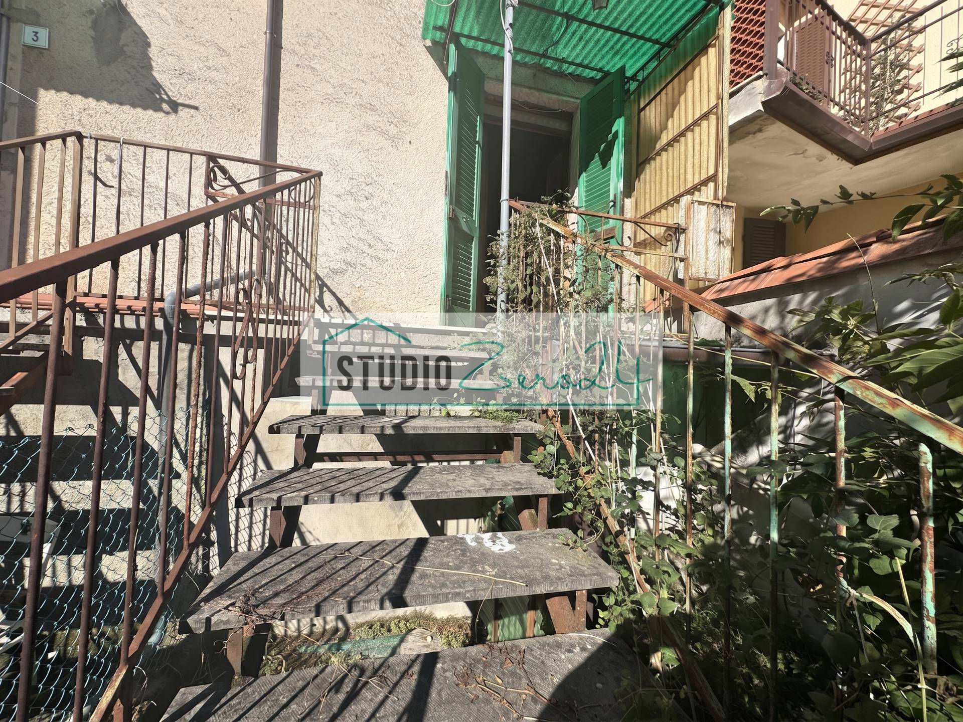Casa Indipendente a Montignoso