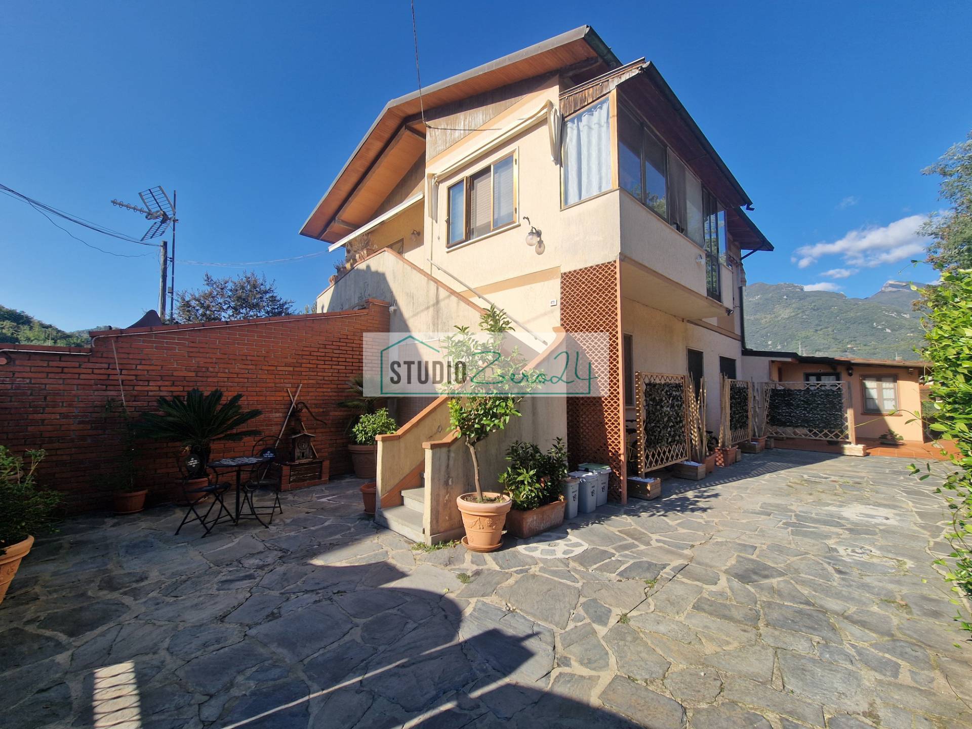Single House for sale in Camaiore