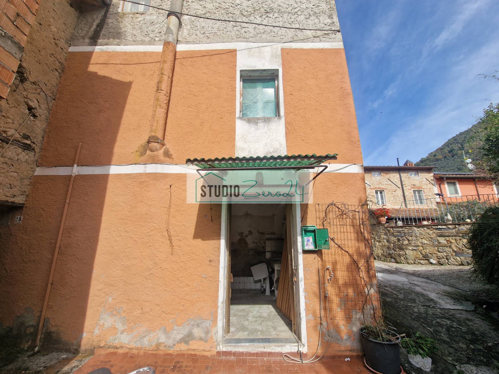 Terraced House for sale in Camaiore