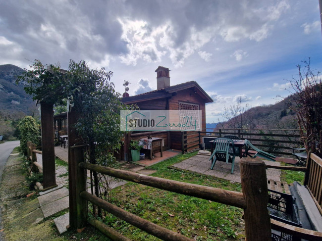 Locale commerciale in vendita a Camaiore