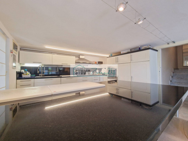 Casa singola in vendita a Camaiore