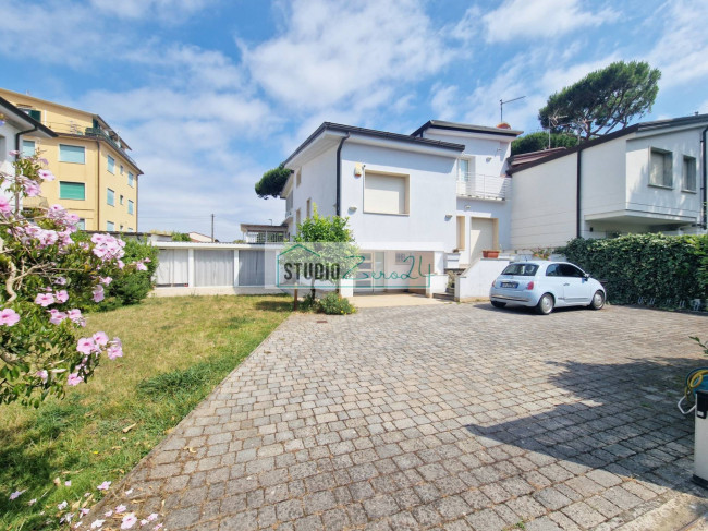 Casa singola in vendita a Camaiore