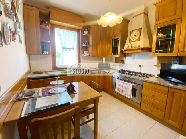 Villette a schiera in vendita a Camaiore