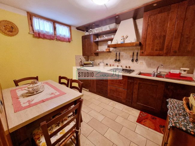 Villette a schiera in vendita a Camaiore