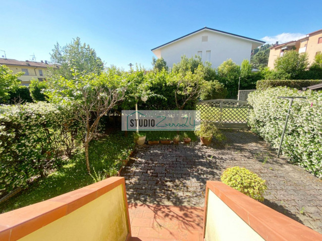 Villette a schiera in vendita a Camaiore