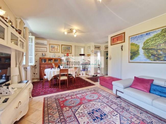 Villa in vendita a Camaiore