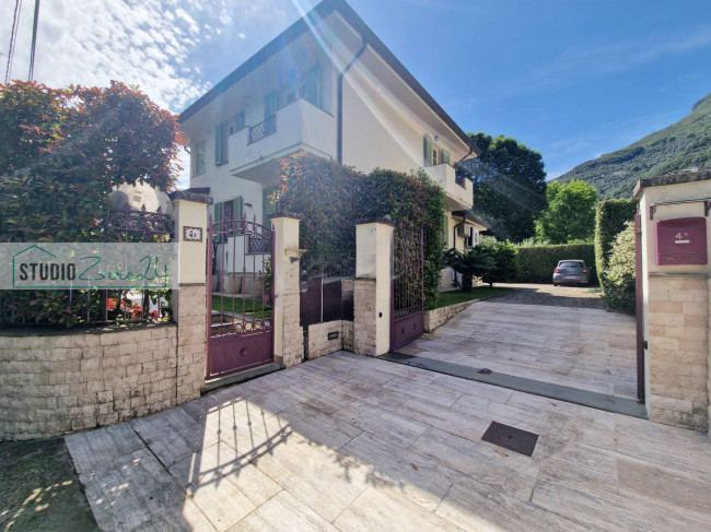 Villa in vendita a Camaiore