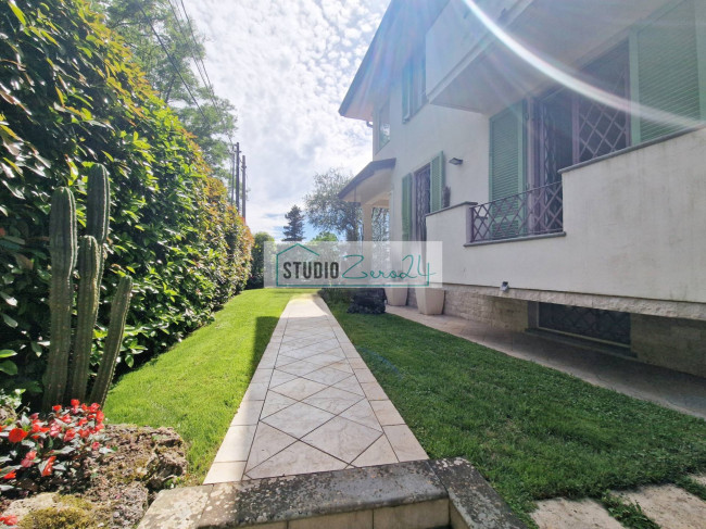 Villa in vendita a Camaiore