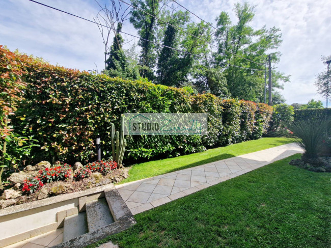 Villa in vendita a Camaiore