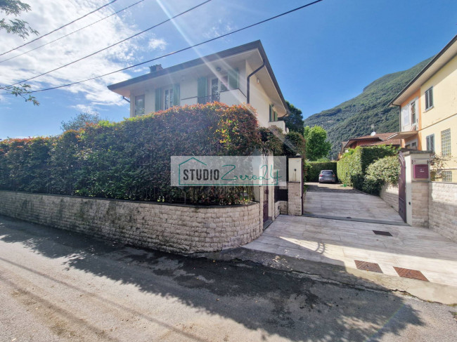 Villa in vendita a Camaiore