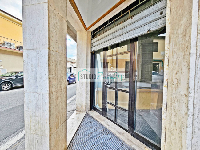 Locale commerciale in vendita a Massarosa