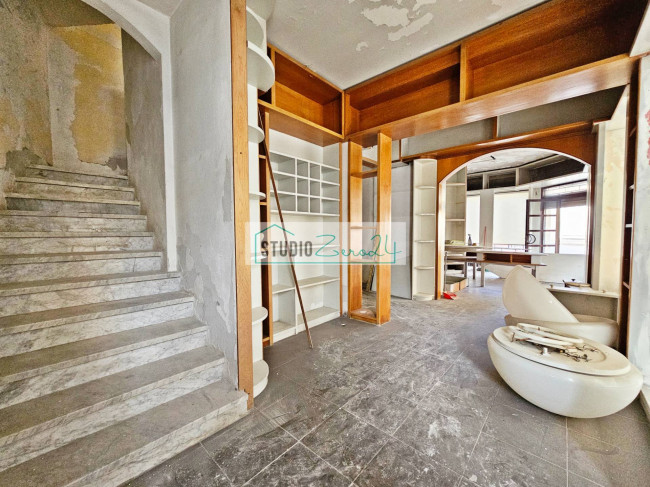 Locale commerciale in vendita a Massarosa