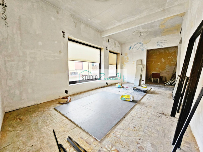 Locale commerciale in vendita a Massarosa