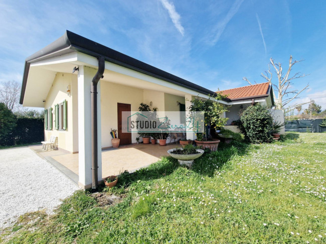 Villa in vendita a Camaiore