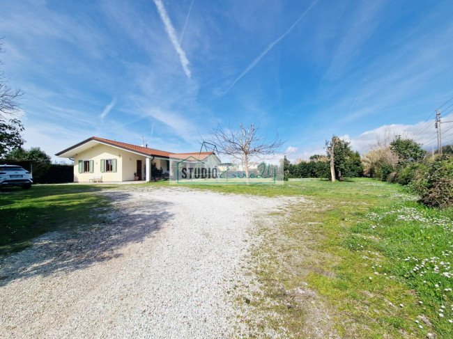 Villa in vendita a Camaiore