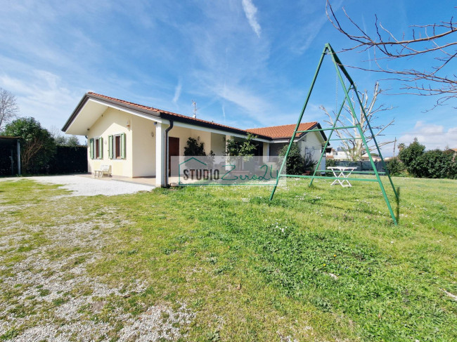 Villa in vendita a Camaiore