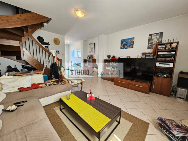 Cielo Terra in vendita a Viareggio