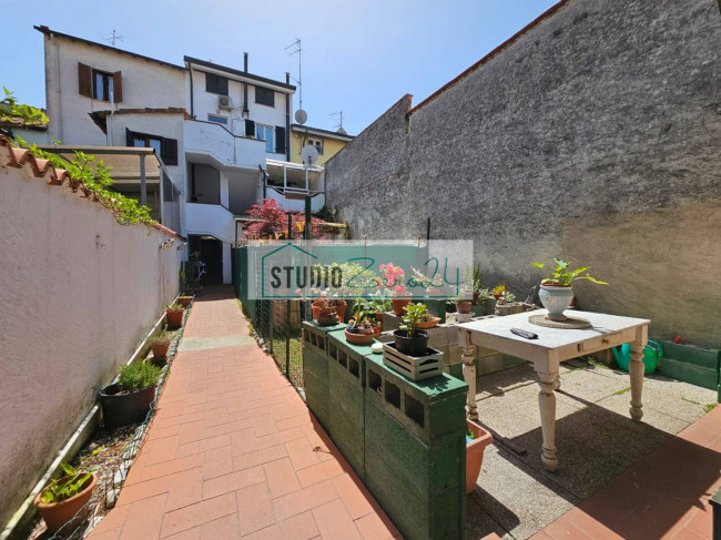 Cielo Terra in vendita a Viareggio
