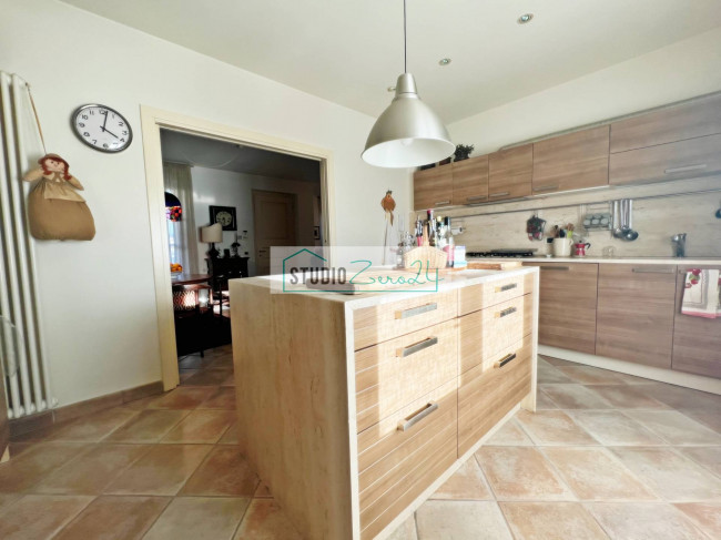 Villetta Bifamiliare in vendita a Camaiore