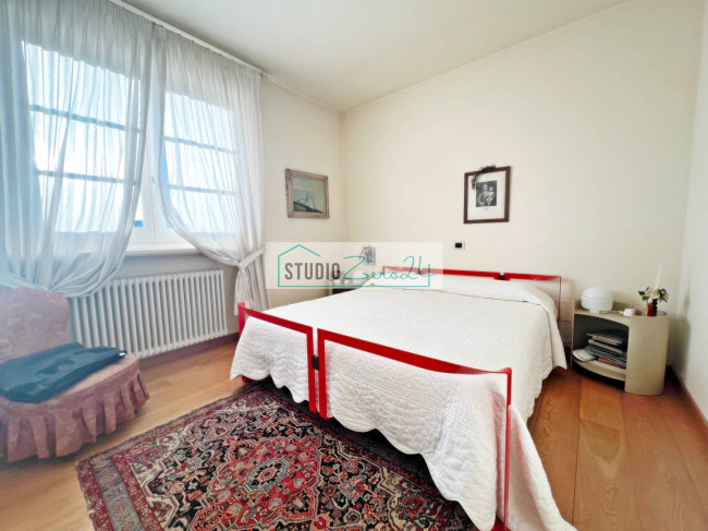 Villetta Bifamiliare in vendita a Camaiore