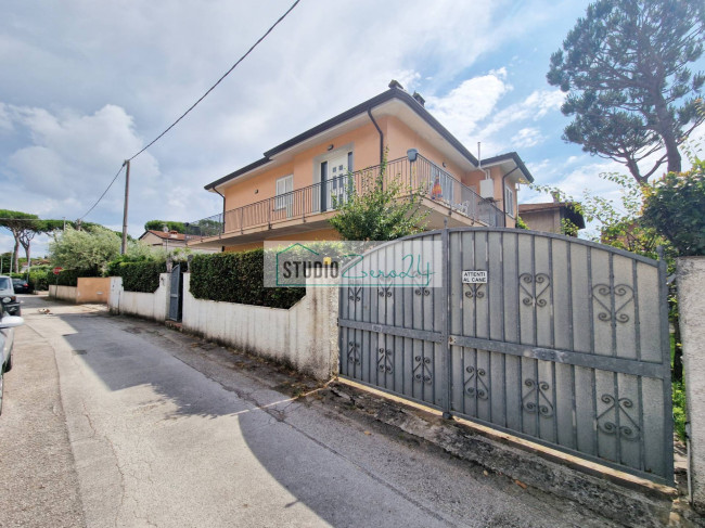 Villa in vendita a Camaiore