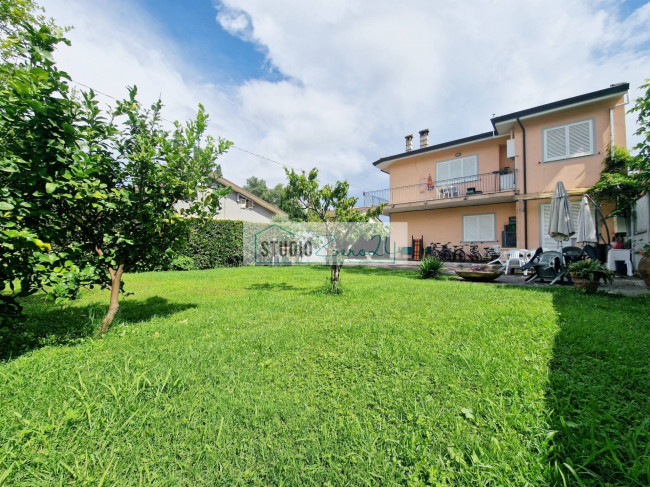 Villa in vendita a Camaiore