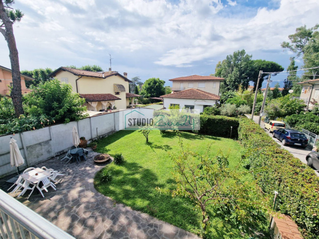 Villa in vendita a Camaiore