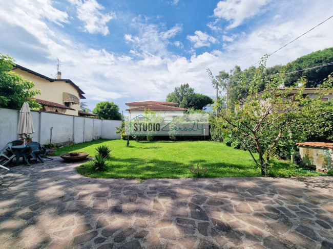 Villa in vendita a Camaiore