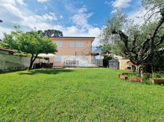 Villa in vendita a Camaiore