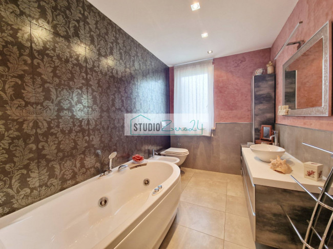 Villa in vendita a Camaiore