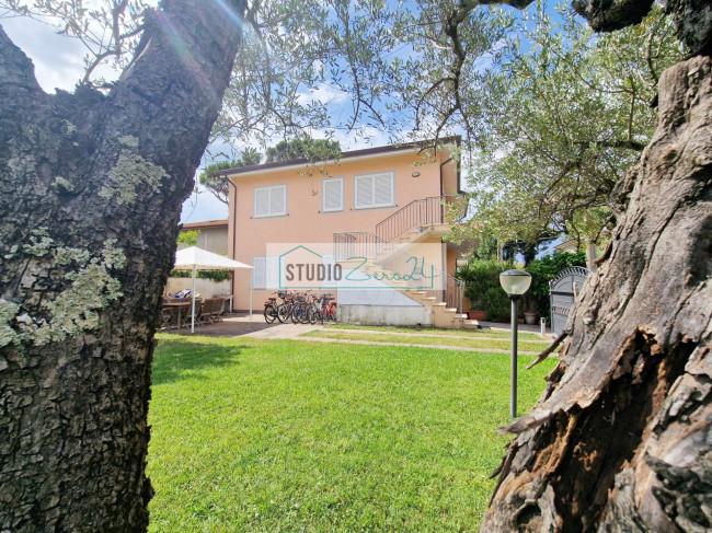 Villa in vendita a Camaiore