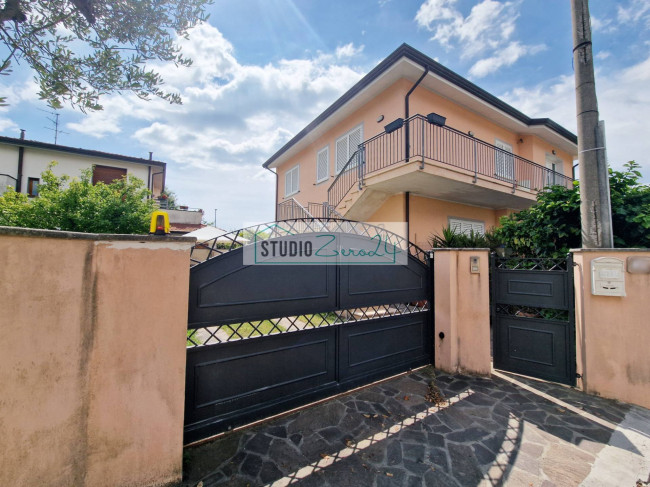 Villa in vendita a Camaiore