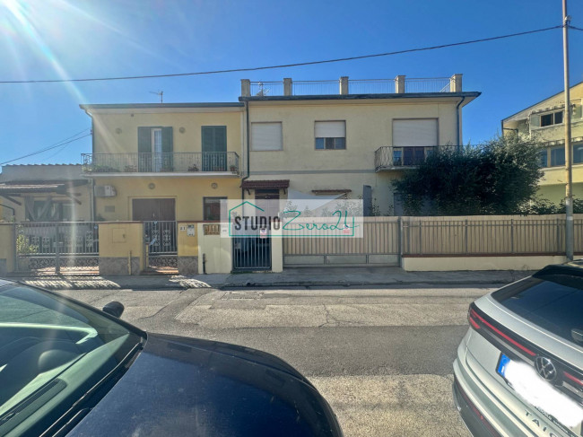 Appartamento in vendita a Viareggio