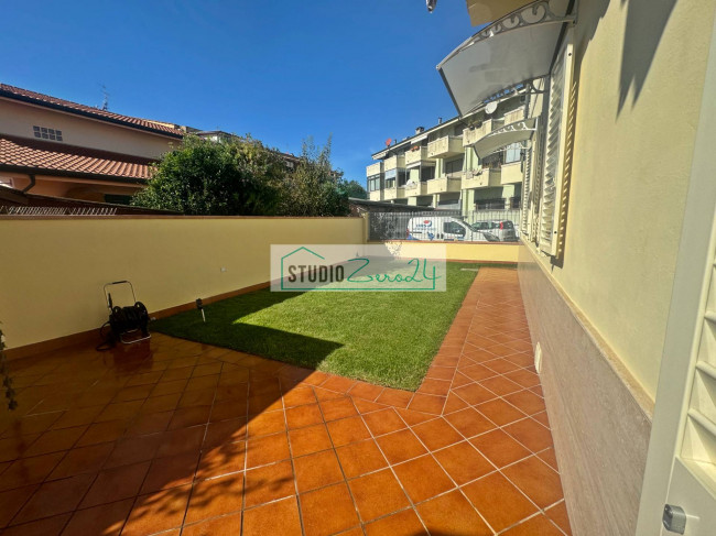 Appartamento in vendita a Viareggio