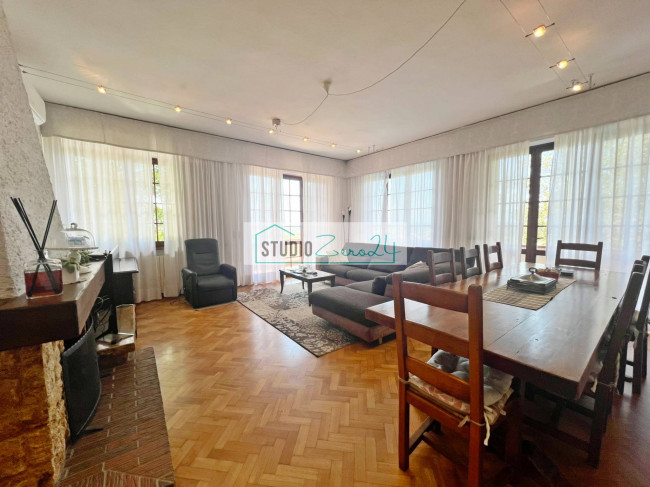 Villa in vendita a Camaiore