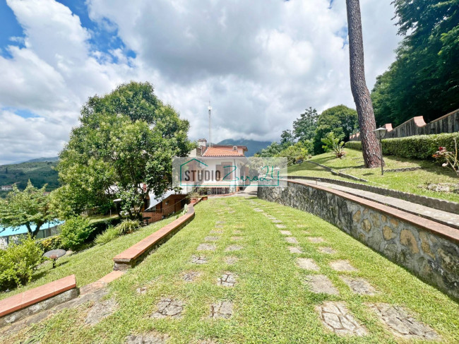 Villa in vendita a Camaiore