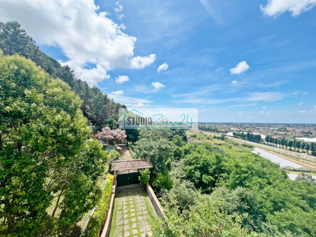 Villa in vendita a Camaiore