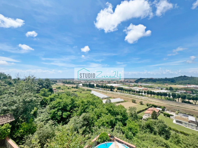 Villa in vendita a Camaiore