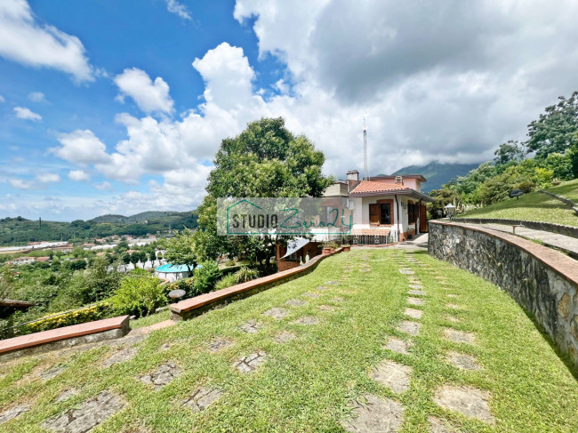 Villa in vendita a Camaiore