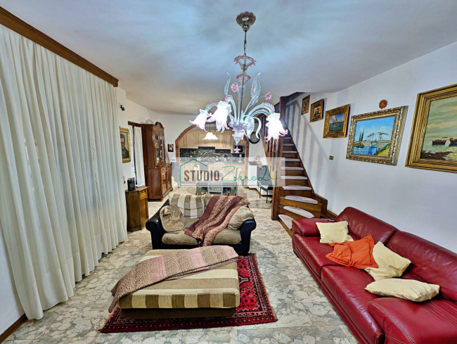 Casa singola in vendita a Pietrasanta