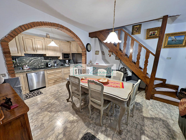 Casa singola in vendita a Pietrasanta