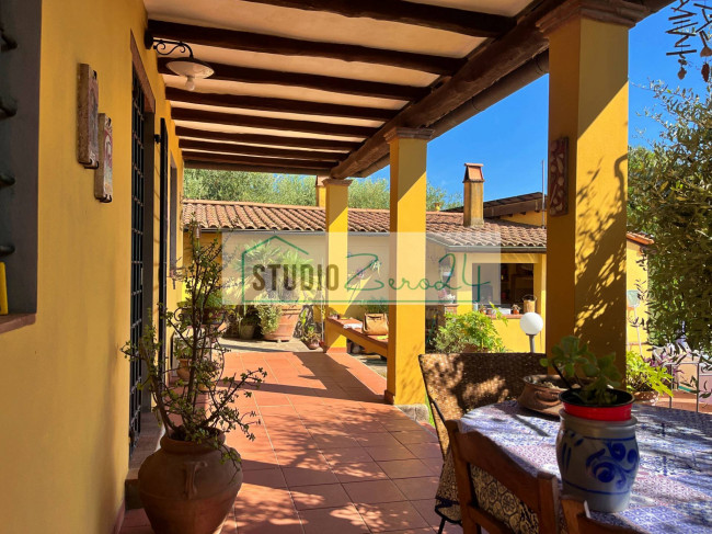 Villa in vendita a Massarosa