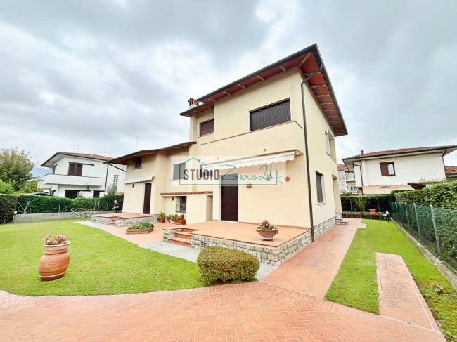 Villa in vendita a Pietrasanta
