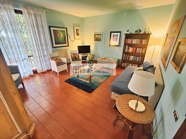 Villetta Bifamiliare in vendita a Pietrasanta