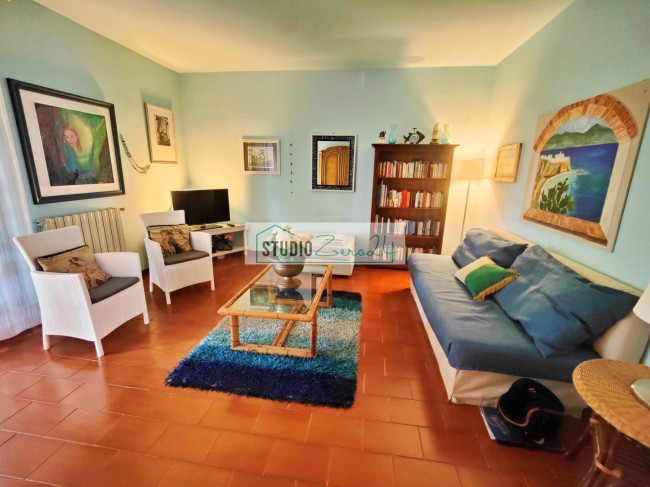 Villetta Bifamiliare in vendita a Pietrasanta