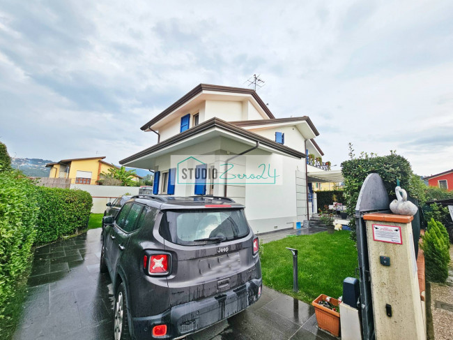 Villa in vendita a Massarosa