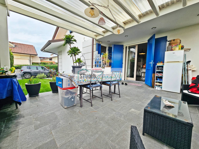 Villa in vendita a Massarosa