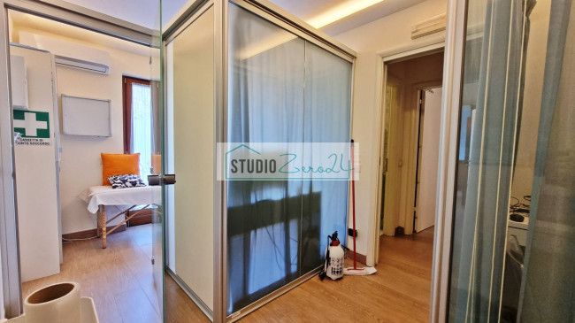 Studio/Ufficio in vendita a Viareggio