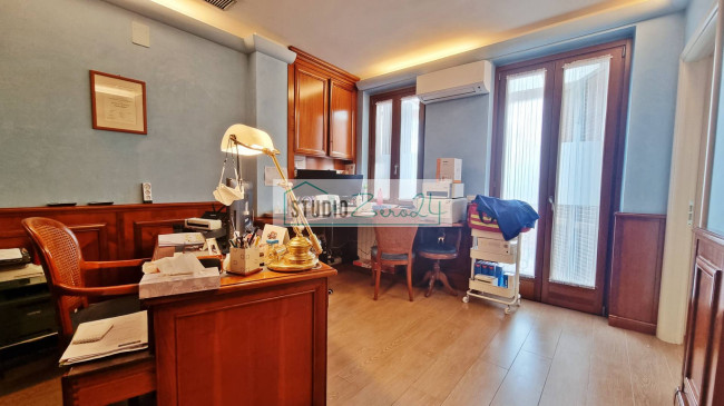 Studio/Ufficio in vendita a Viareggio