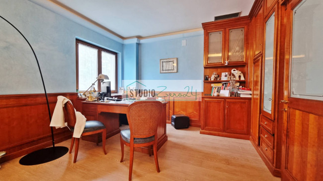 Studio/Ufficio in vendita a Viareggio